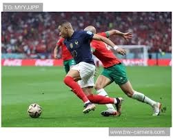 扑克策略里的主动与被动（扑克策略的进攻与防守）