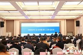 巴萨本赛季各项赛事制造了210次越位，其中欧冠